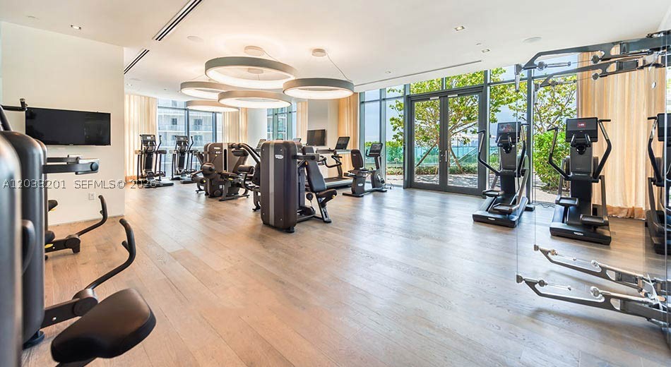 PARAISO BAY CONDO - Residential Lease
