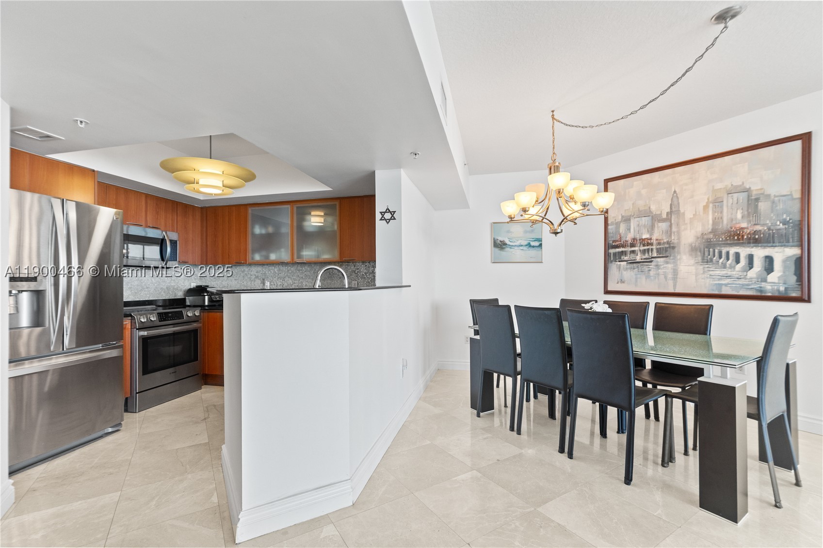 LA PERLA CONDO - Residential