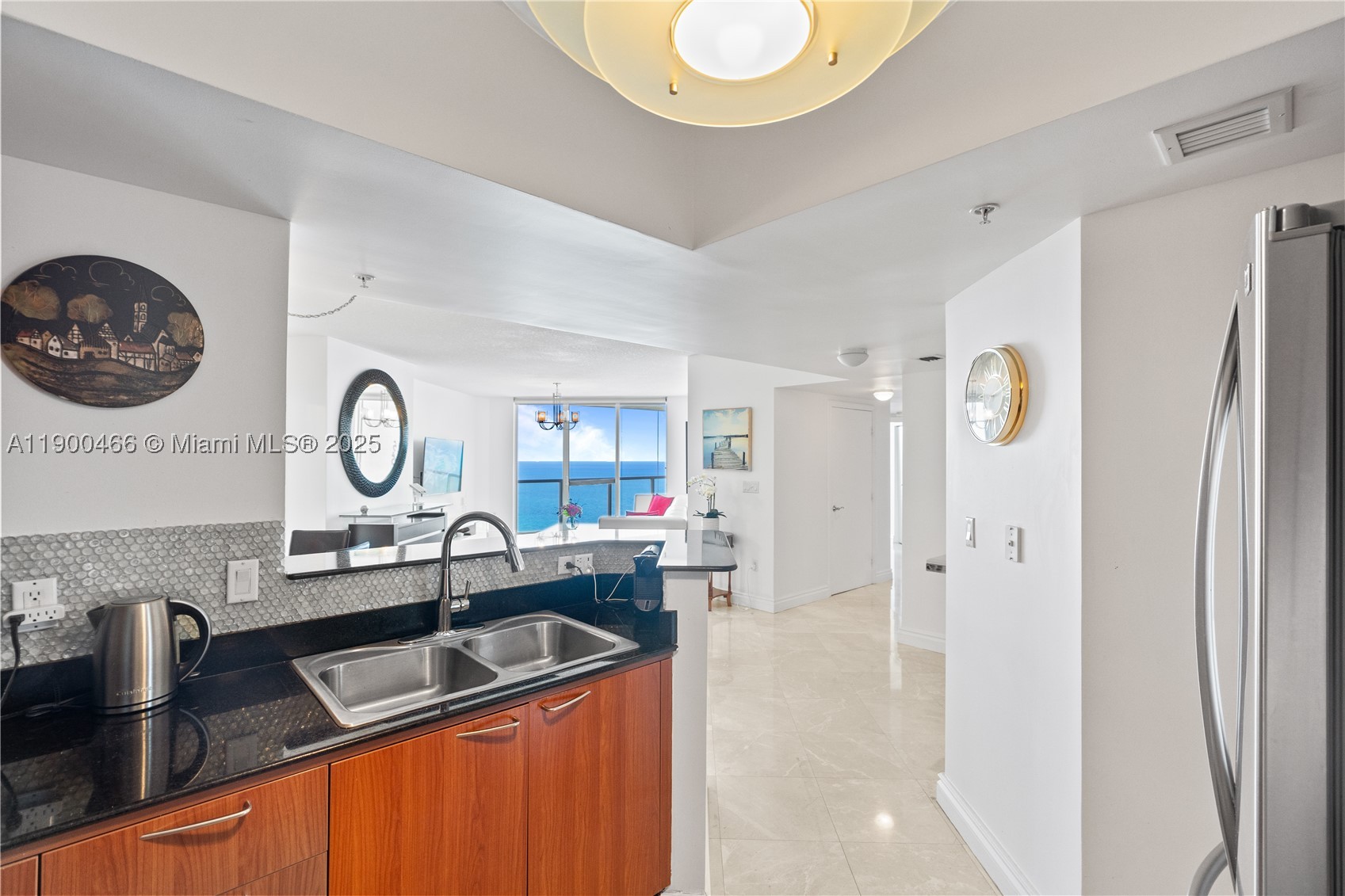 LA PERLA CONDO - Residential