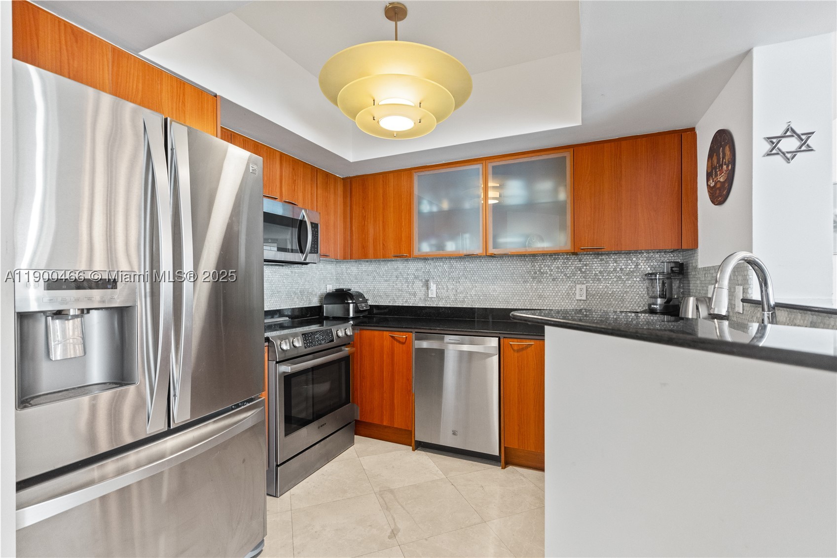 LA PERLA CONDO - Residential
