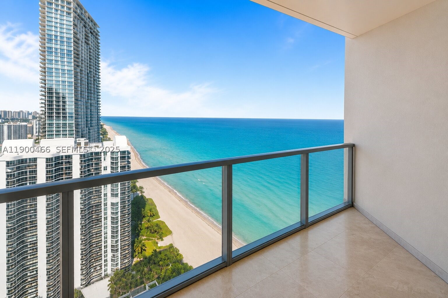 LA PERLA CONDO - Residential