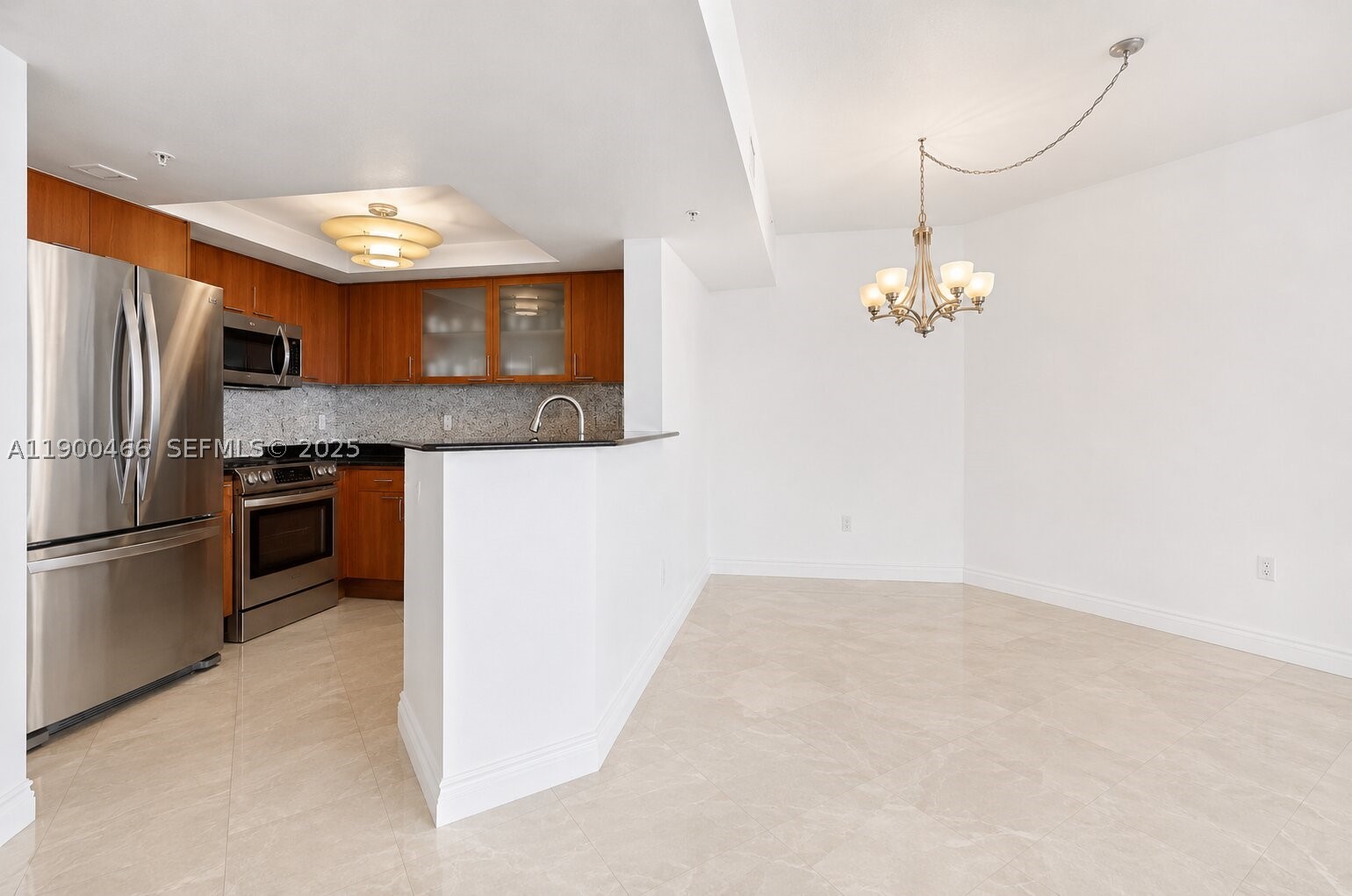 LA PERLA CONDO - Residential