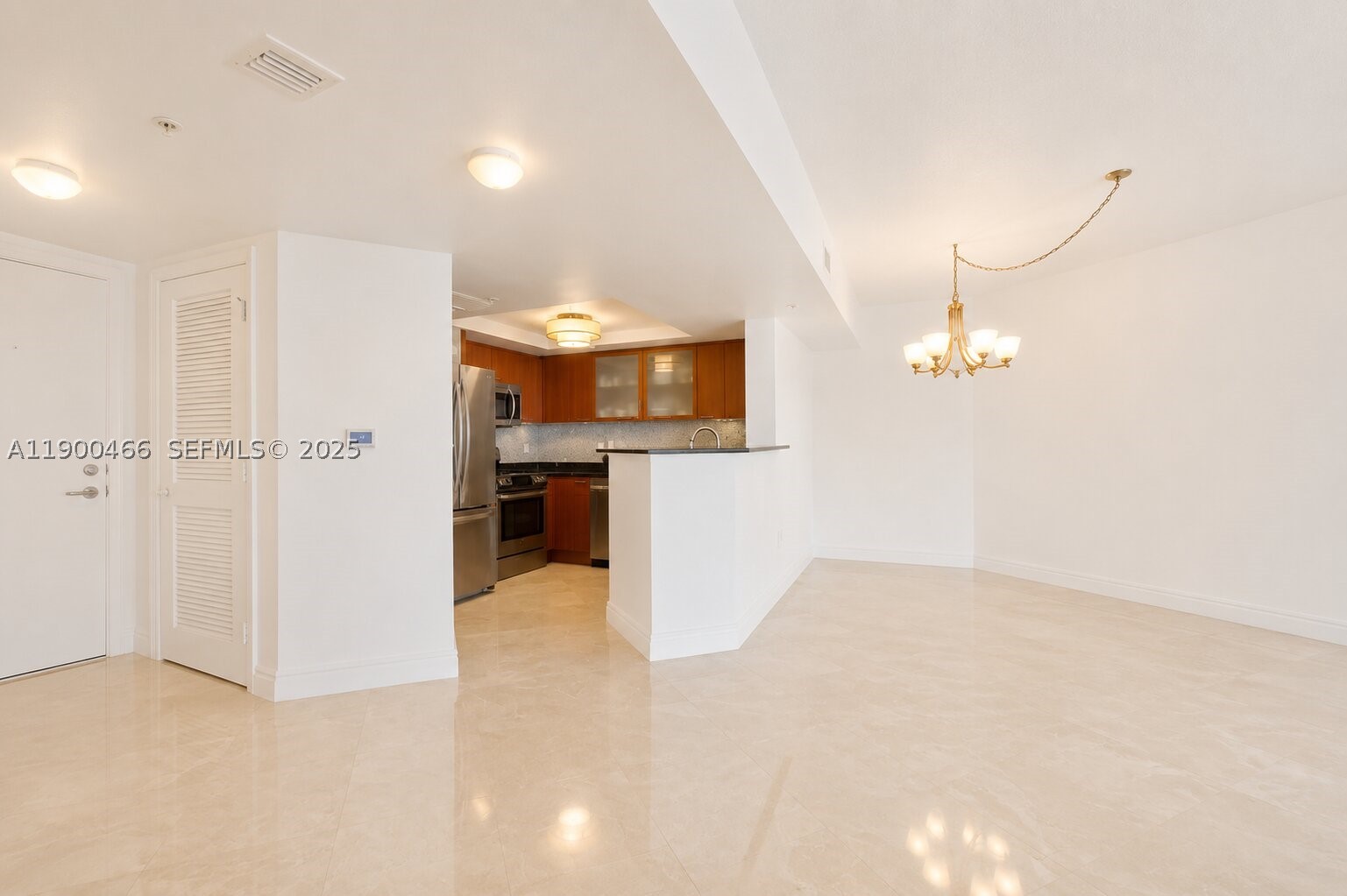 LA PERLA CONDO - Residential
