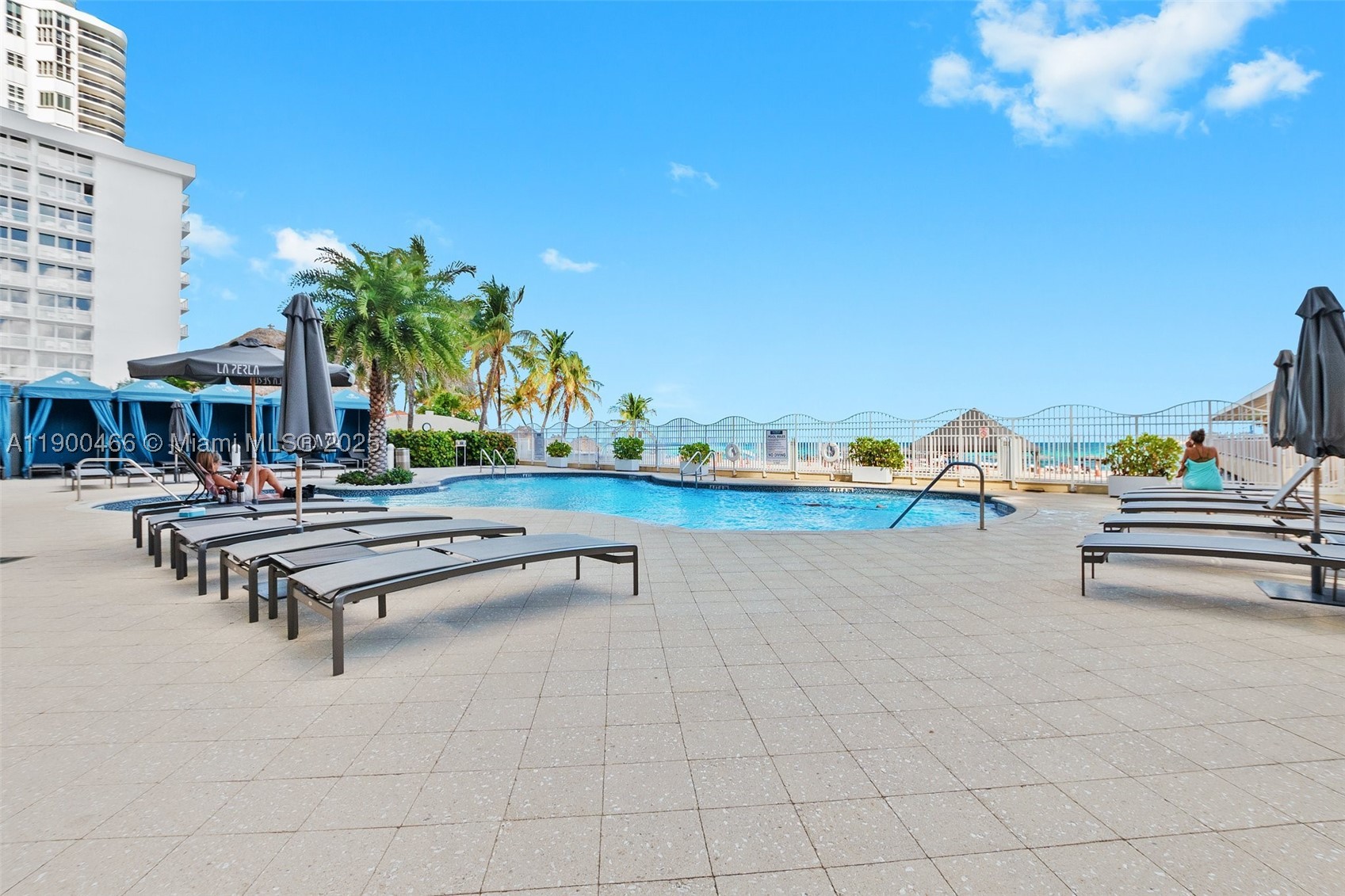 LA PERLA CONDO - Residential