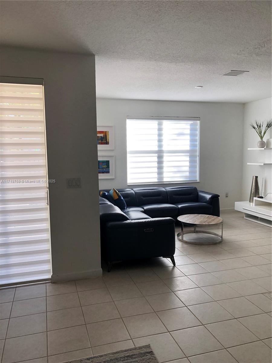 DORAL ISLES MARTINIQUE - Residential Lease