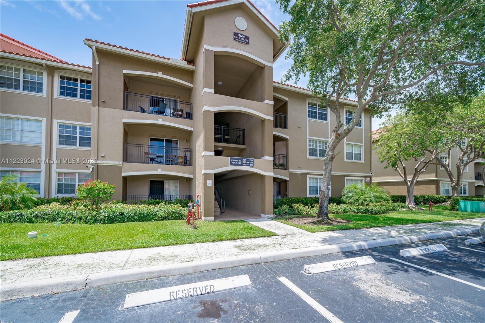 MARQUESA CONDO SUB ACCOUN - Residential Lease