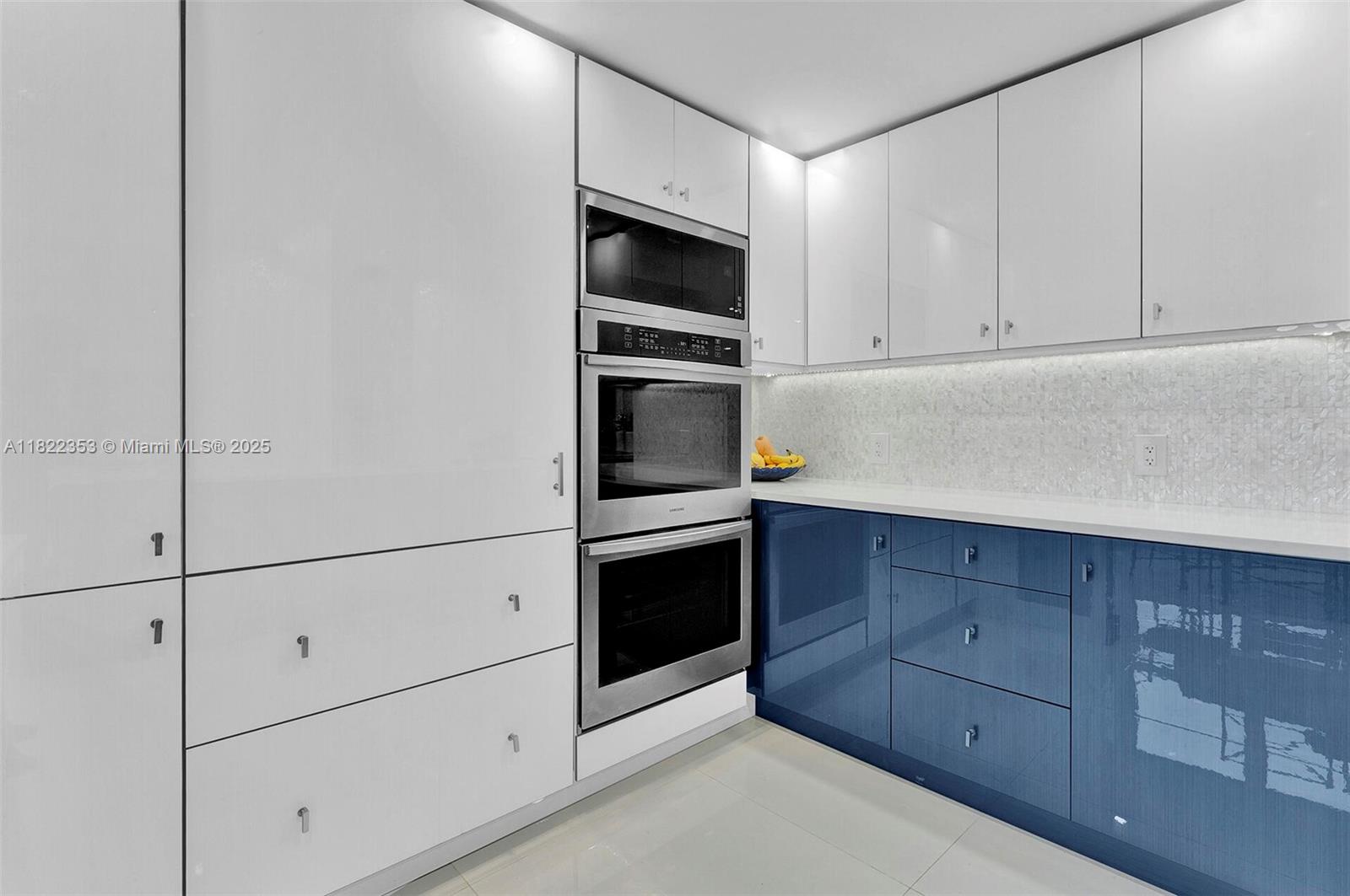 PLAYA DEL MAR CONDO - Residential