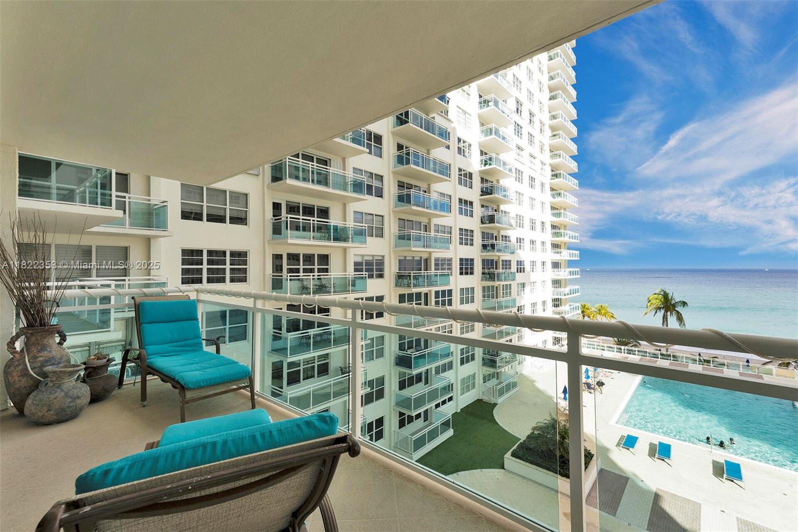 PLAYA DEL MAR CONDO - Residential
