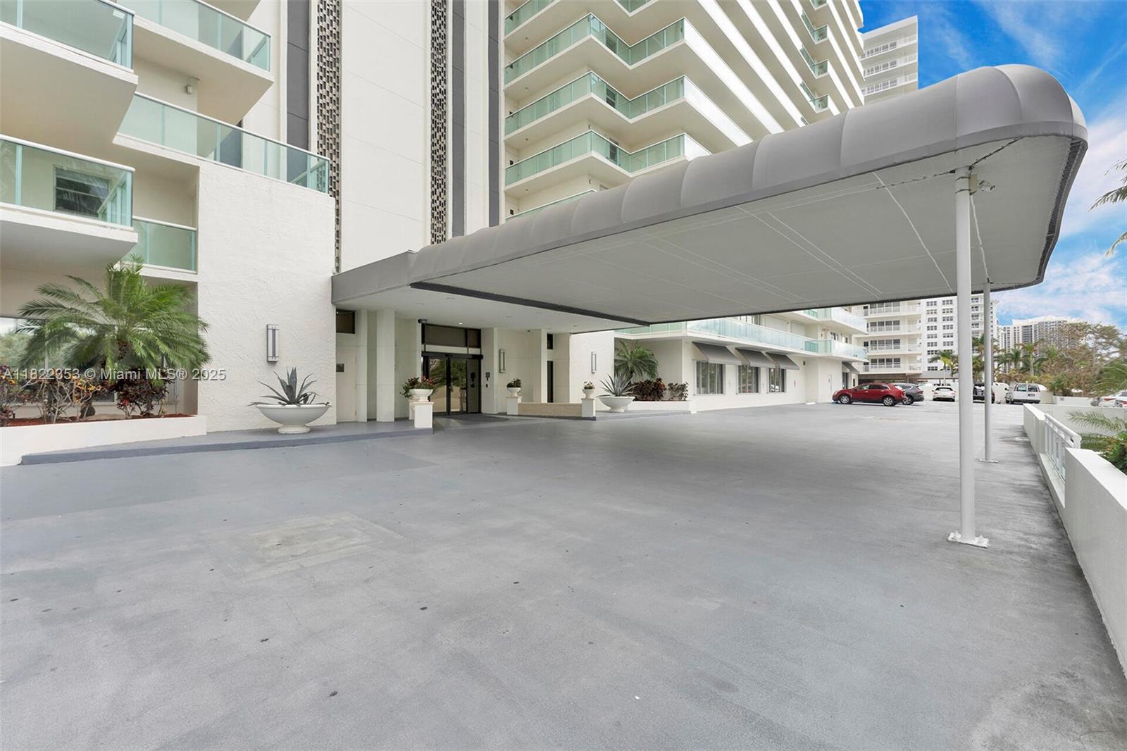 PLAYA DEL MAR CONDO - Residential