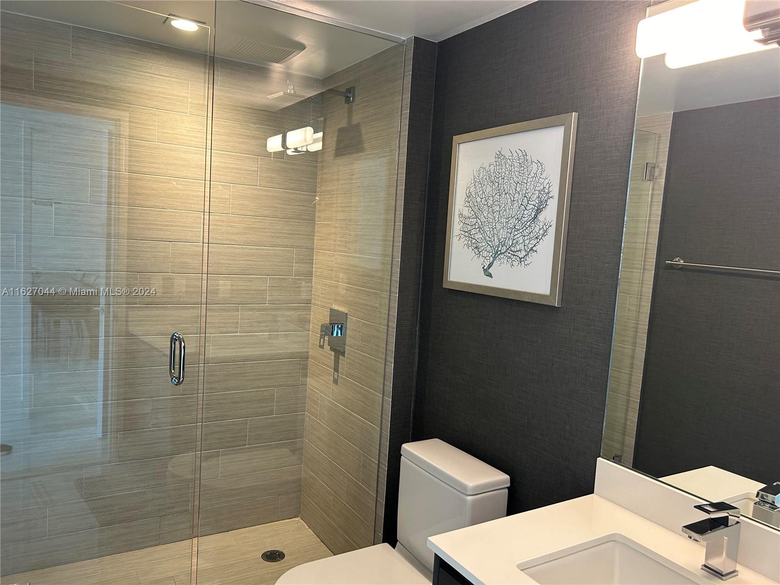 PARQUE TOWERS CONDO - Residential Lease