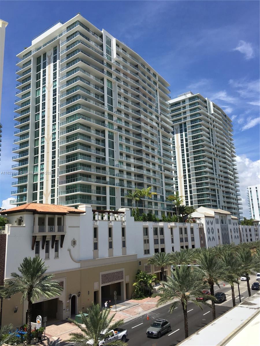 PARQUE TOWERS CONDO - Residential Lease