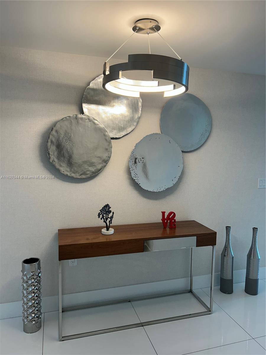 PARQUE TOWERS CONDO - Residential Lease