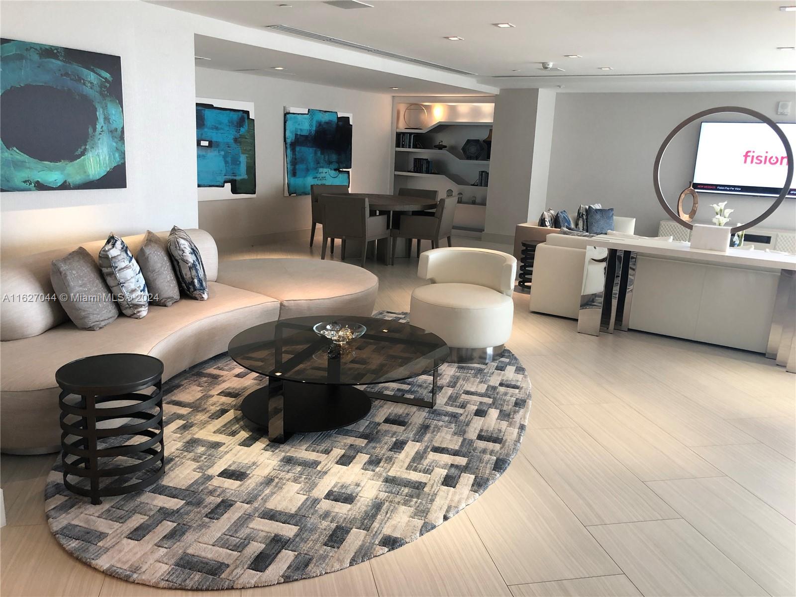 PARQUE TOWERS CONDO - Residential Lease