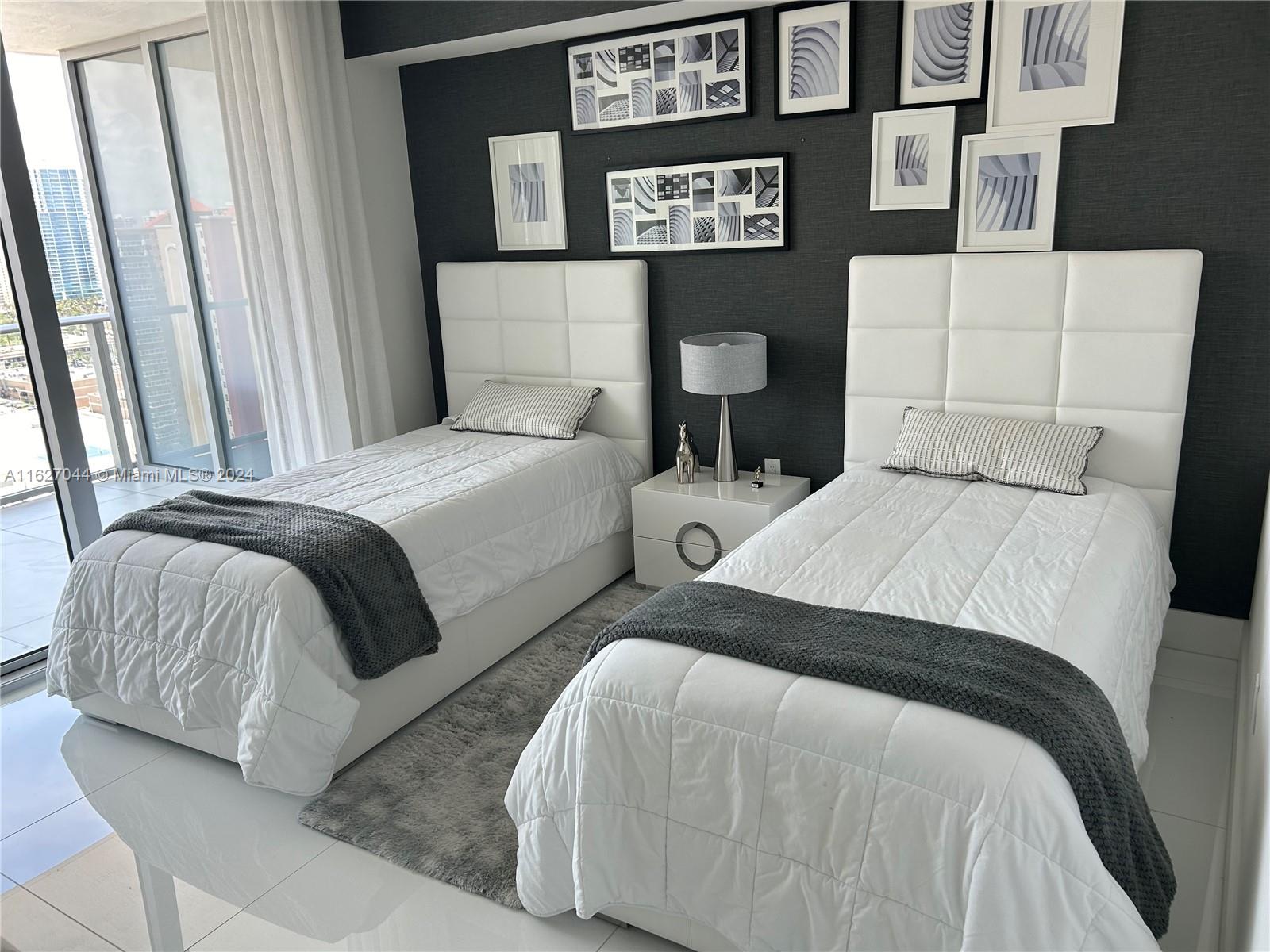 PARQUE TOWERS CONDO - Residential Lease