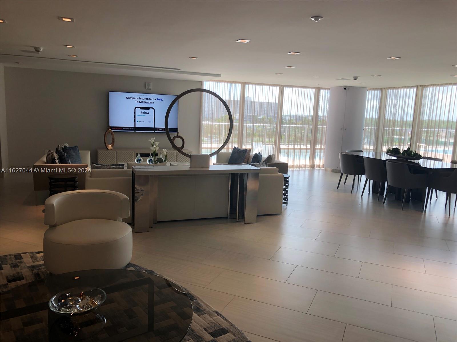 PARQUE TOWERS CONDO - Residential Lease