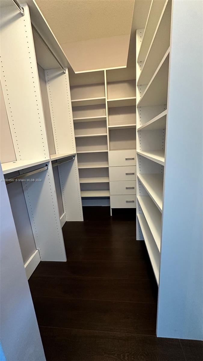 MILON VENTURE - Residential Lease