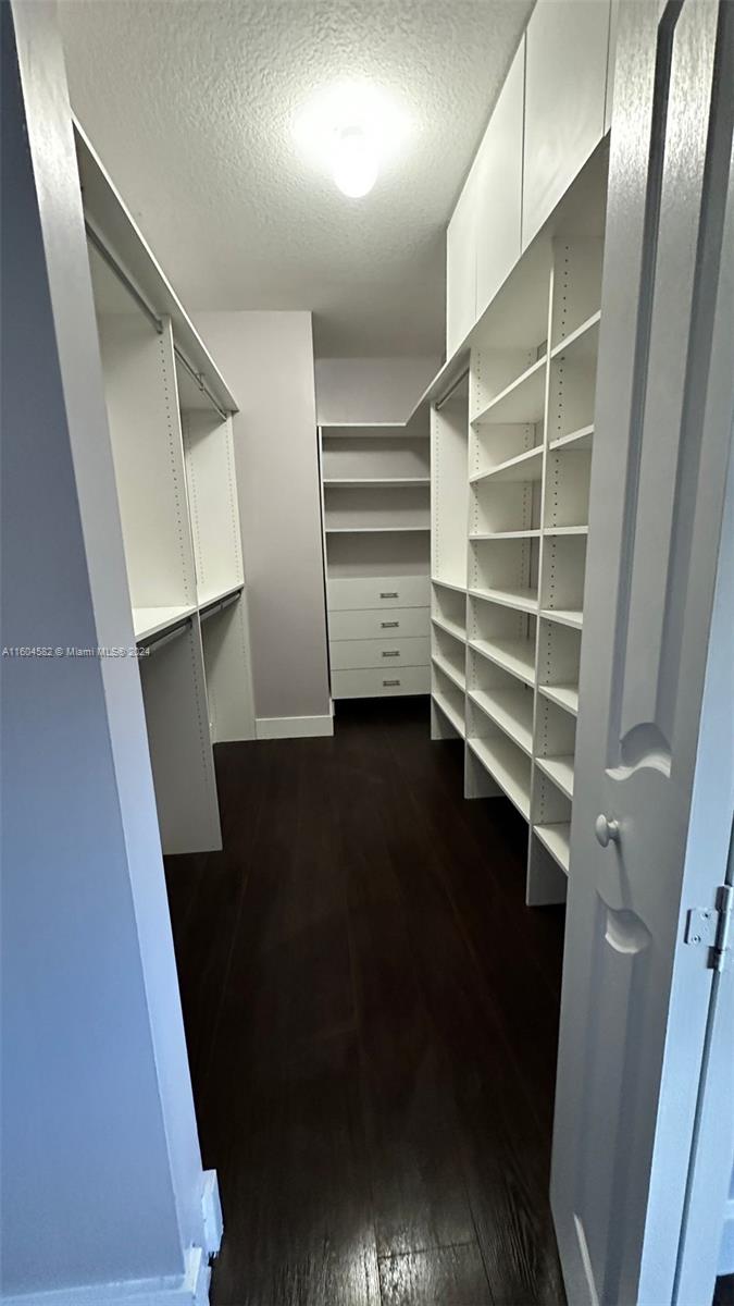 MILON VENTURE - Residential Lease