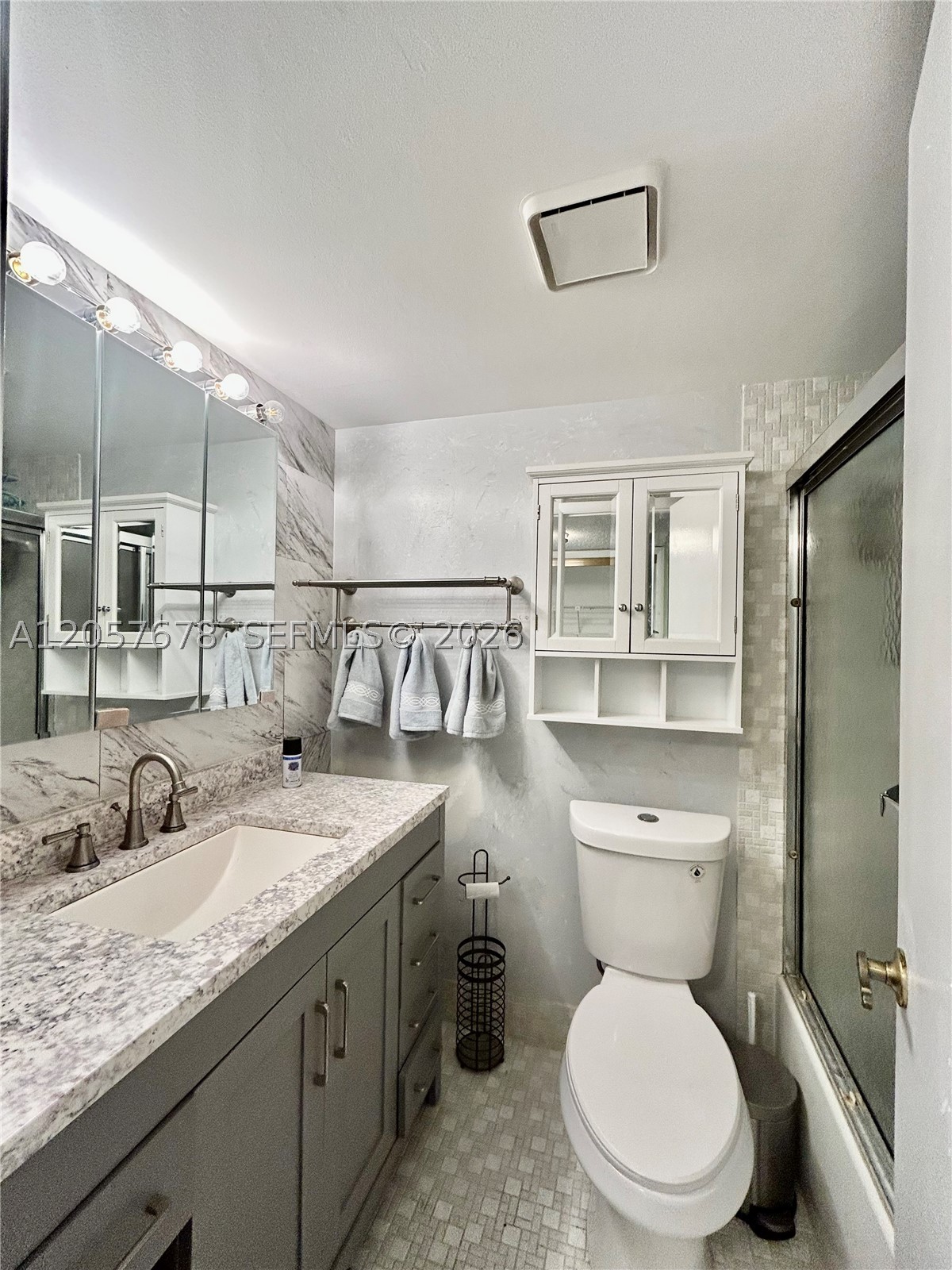 VILLAS AT CARRIAGE HILLS - Residential