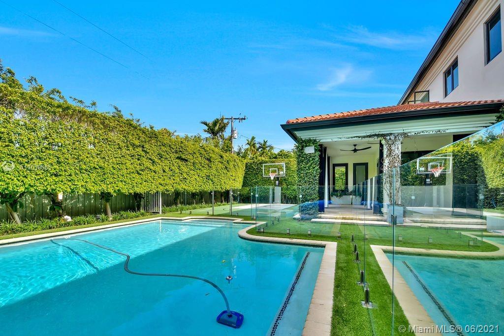 BAY HARBOR ISLAND - Residential