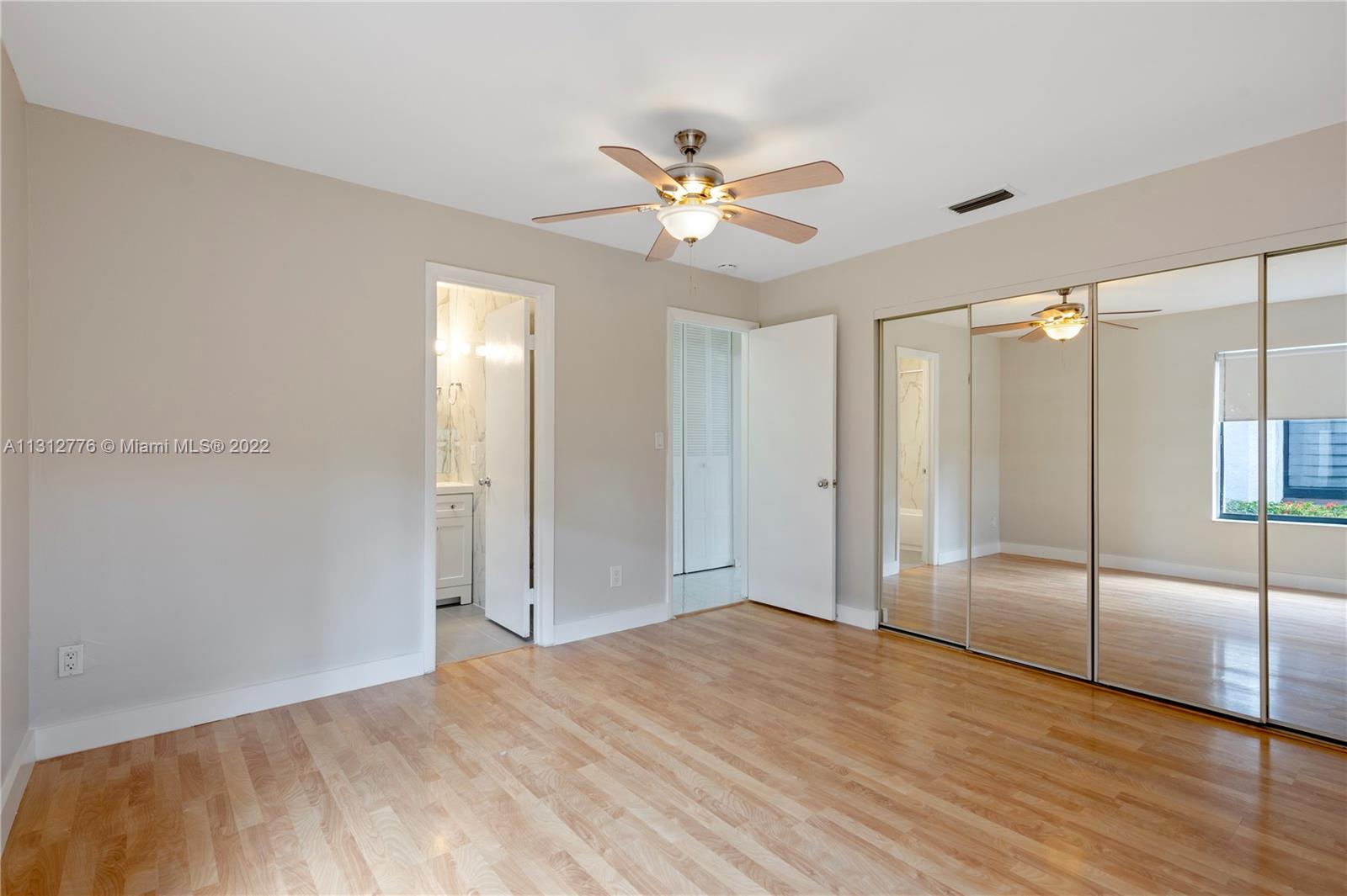 VILLAS ON THE GREEN - Residential Lease