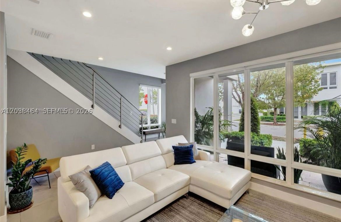 LANDMARK AT DORAL - Residential Lease