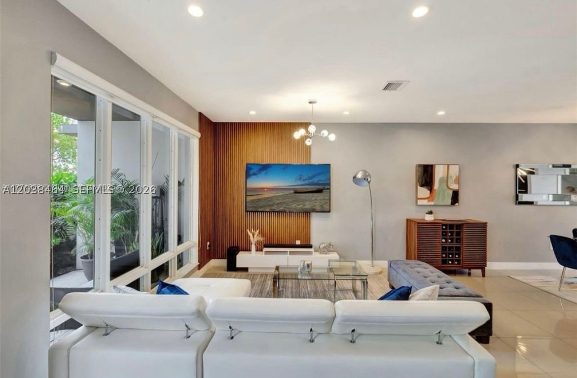 LANDMARK AT DORAL - Residential Lease