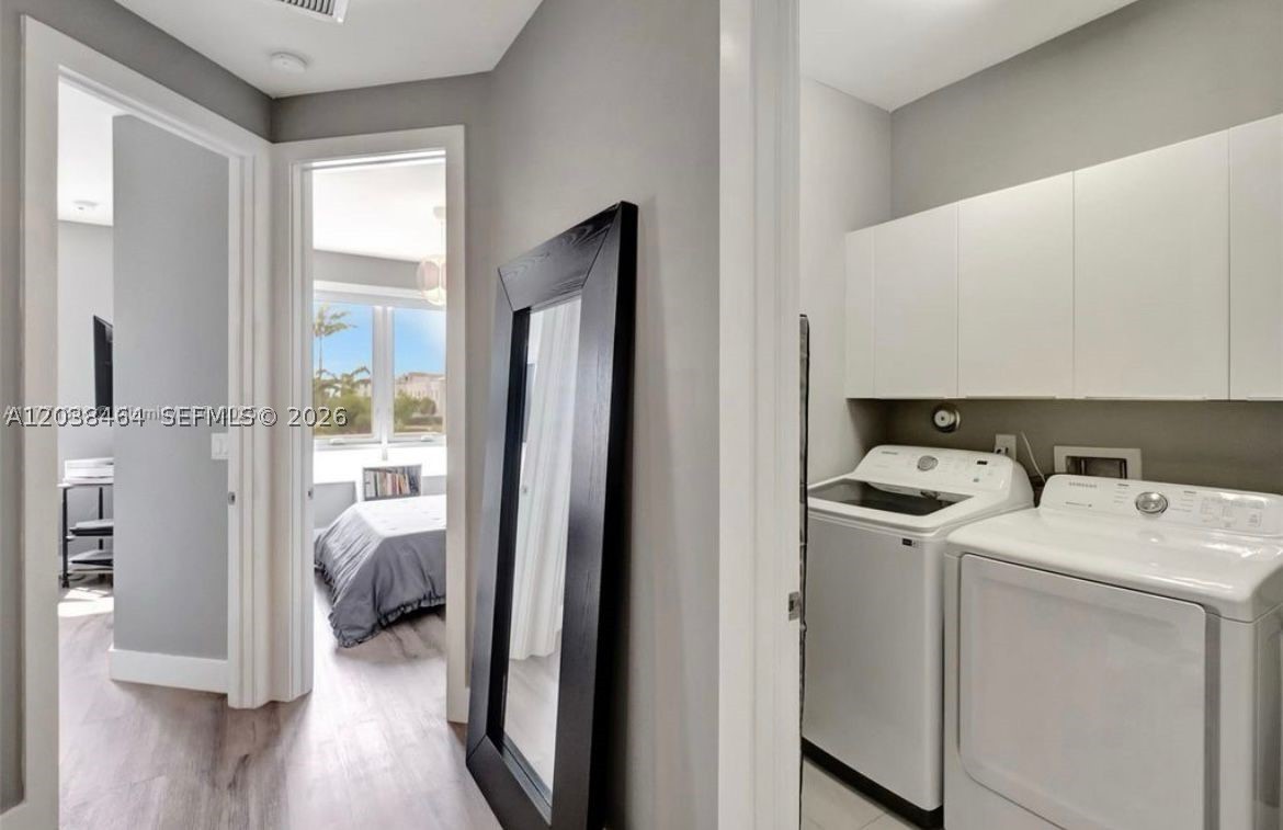 LANDMARK AT DORAL - Residential Lease