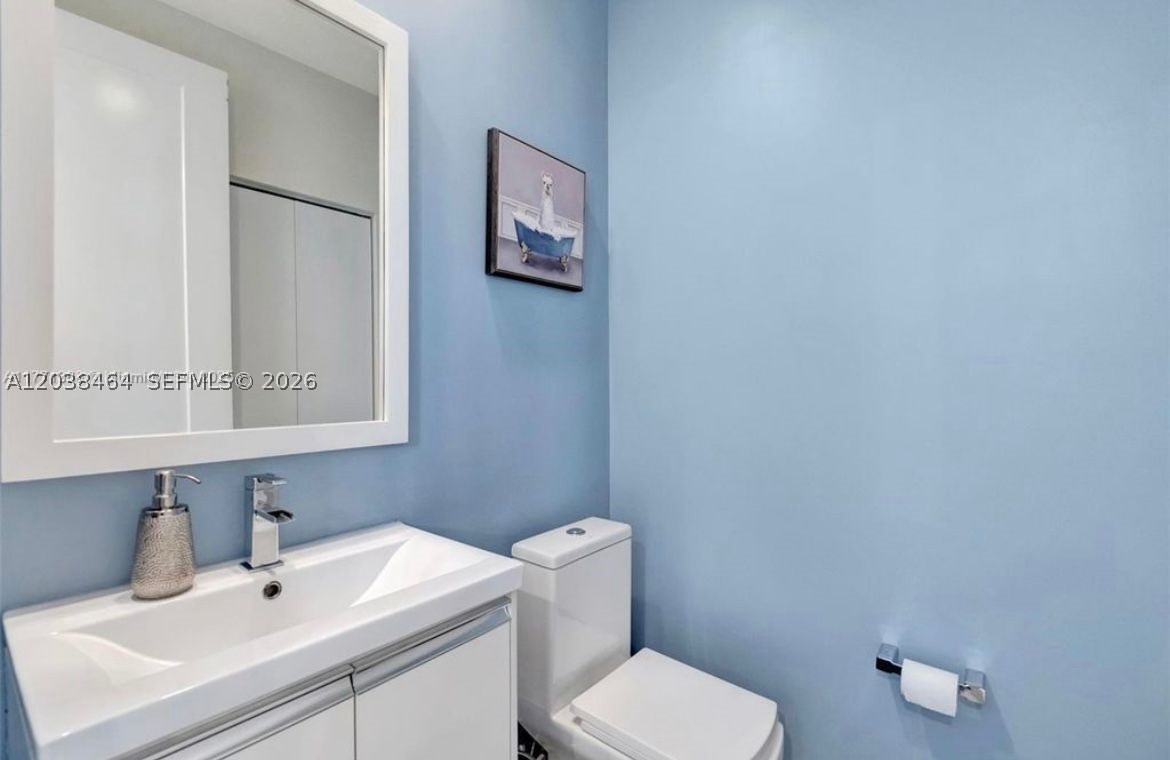LANDMARK AT DORAL - Residential Lease