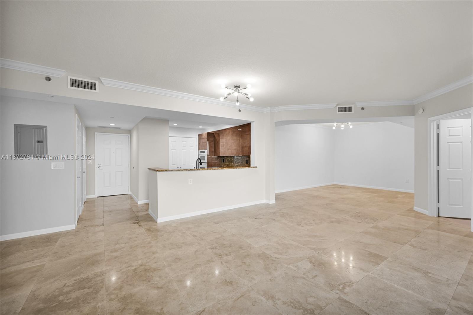 THE PORT RESIDENCES - Residential