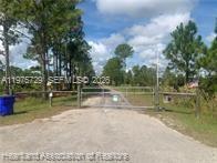 HIGHLANDS PARK - Land
