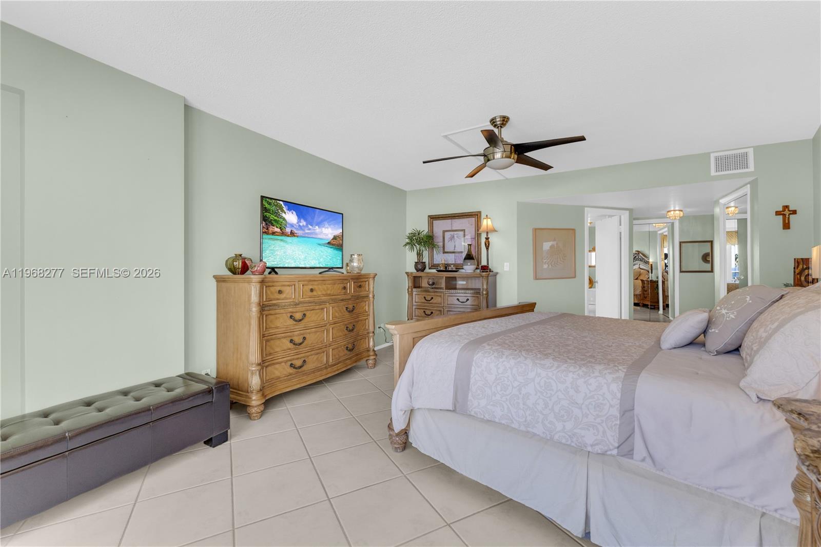 GALLEON CONDO - Residential