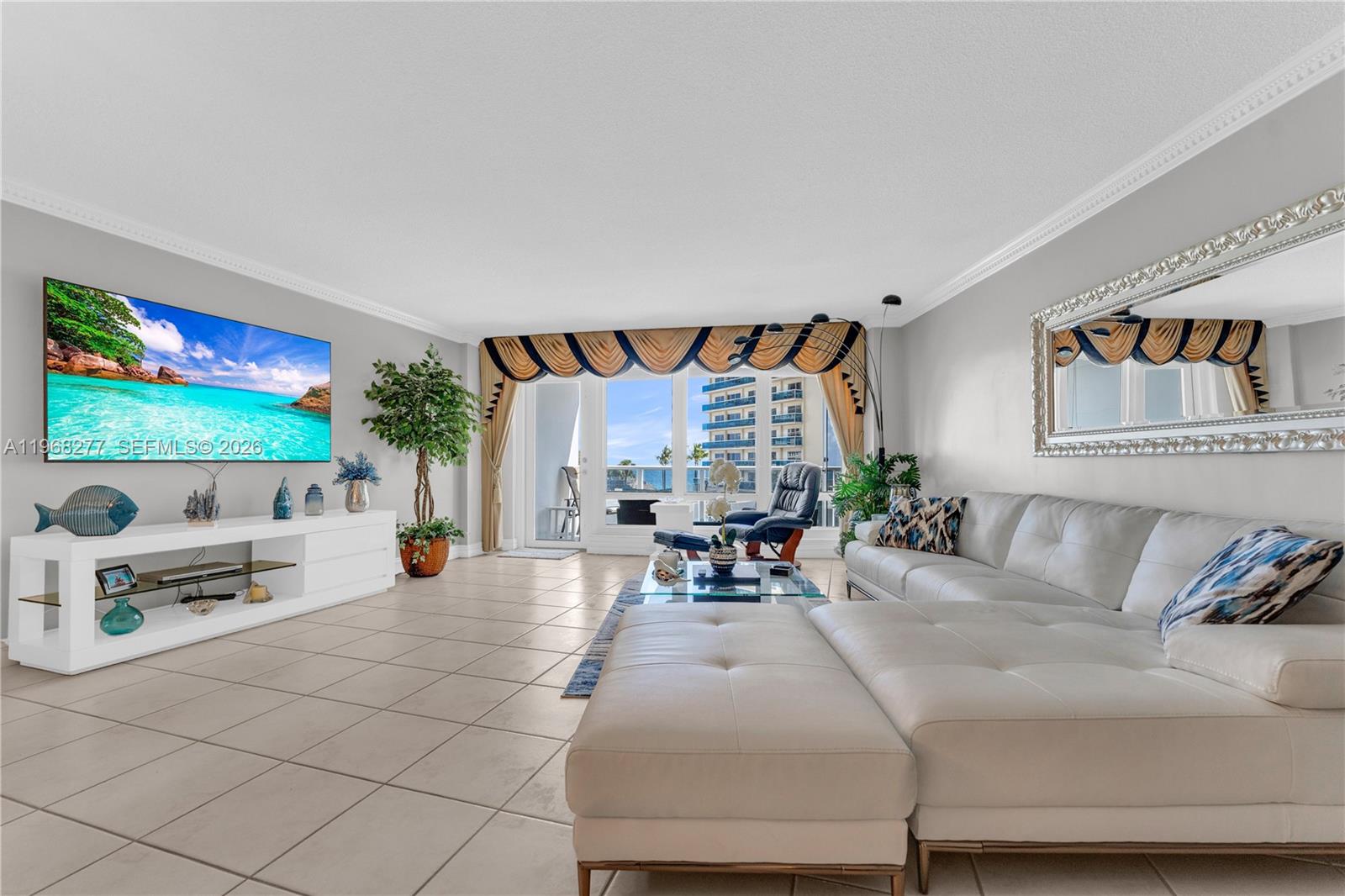 GALLEON CONDO - Residential
