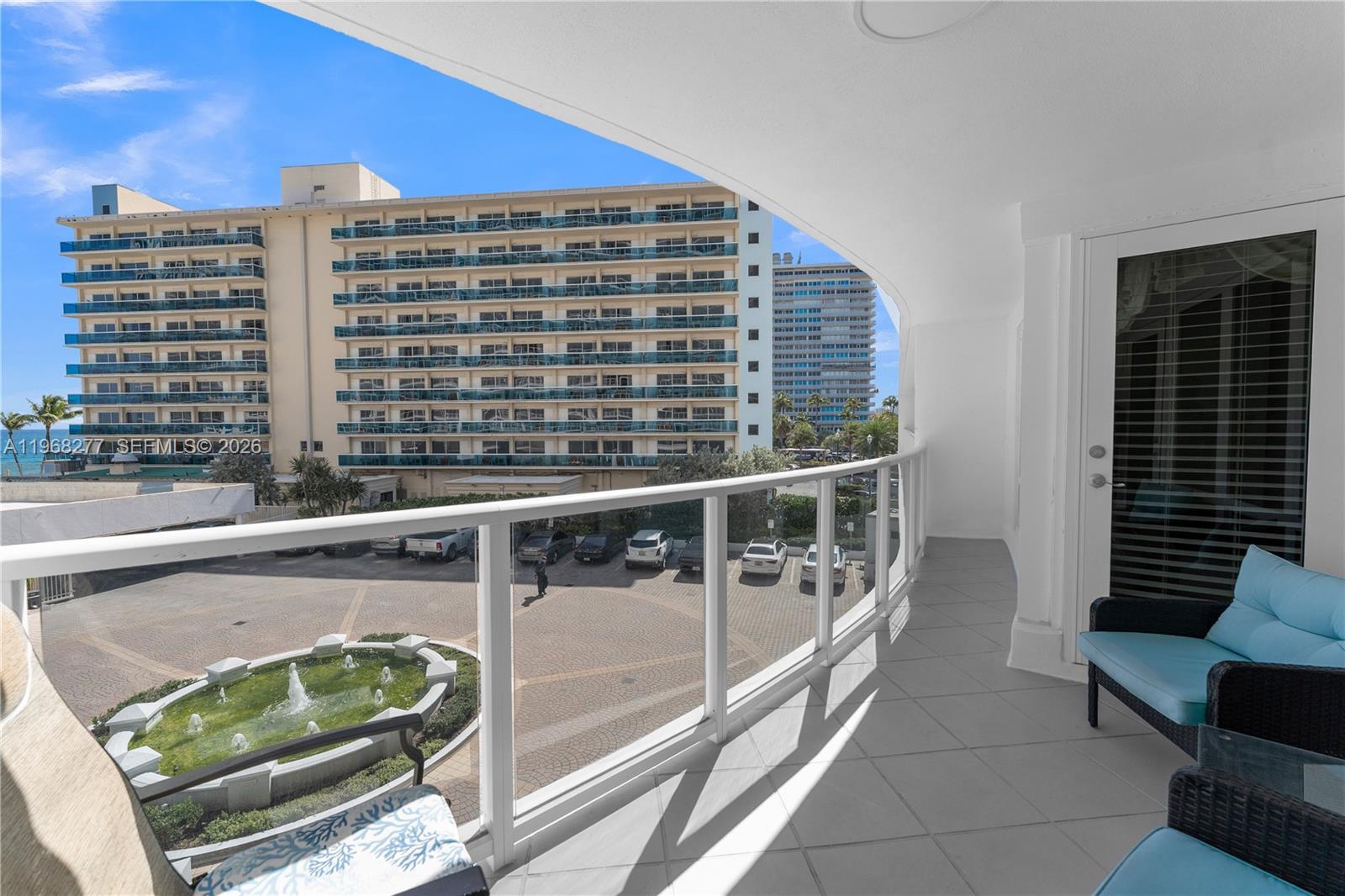 GALLEON CONDO - Residential