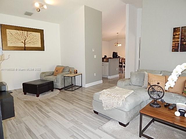 BRIGHTONS MEADOW LANDINGS - Residential
