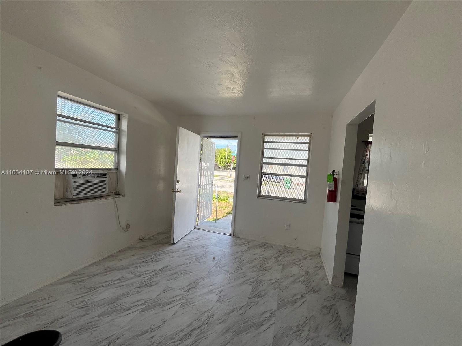 MAGNOLIA SUB - Residential Lease