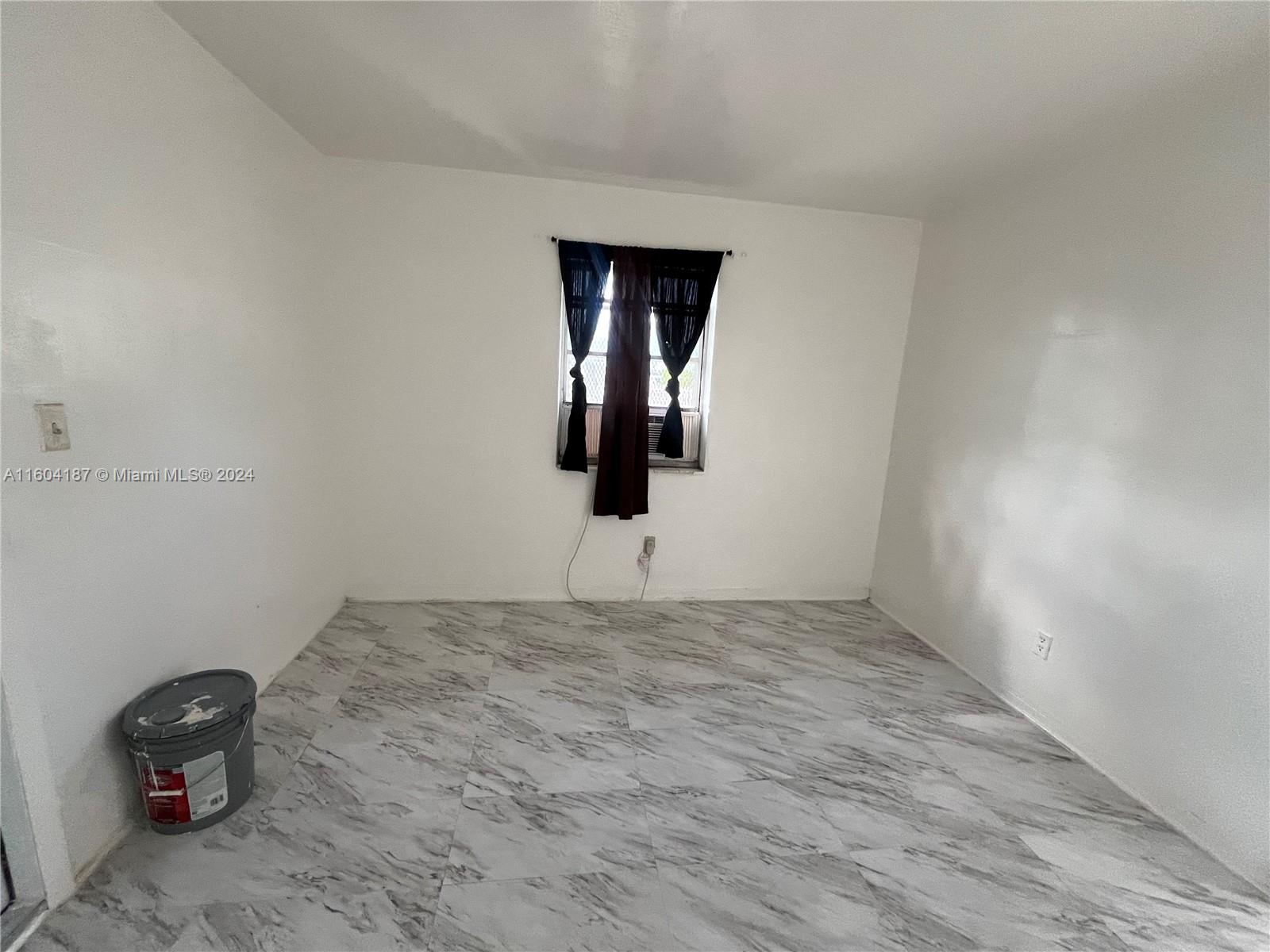 MAGNOLIA SUB - Residential Lease