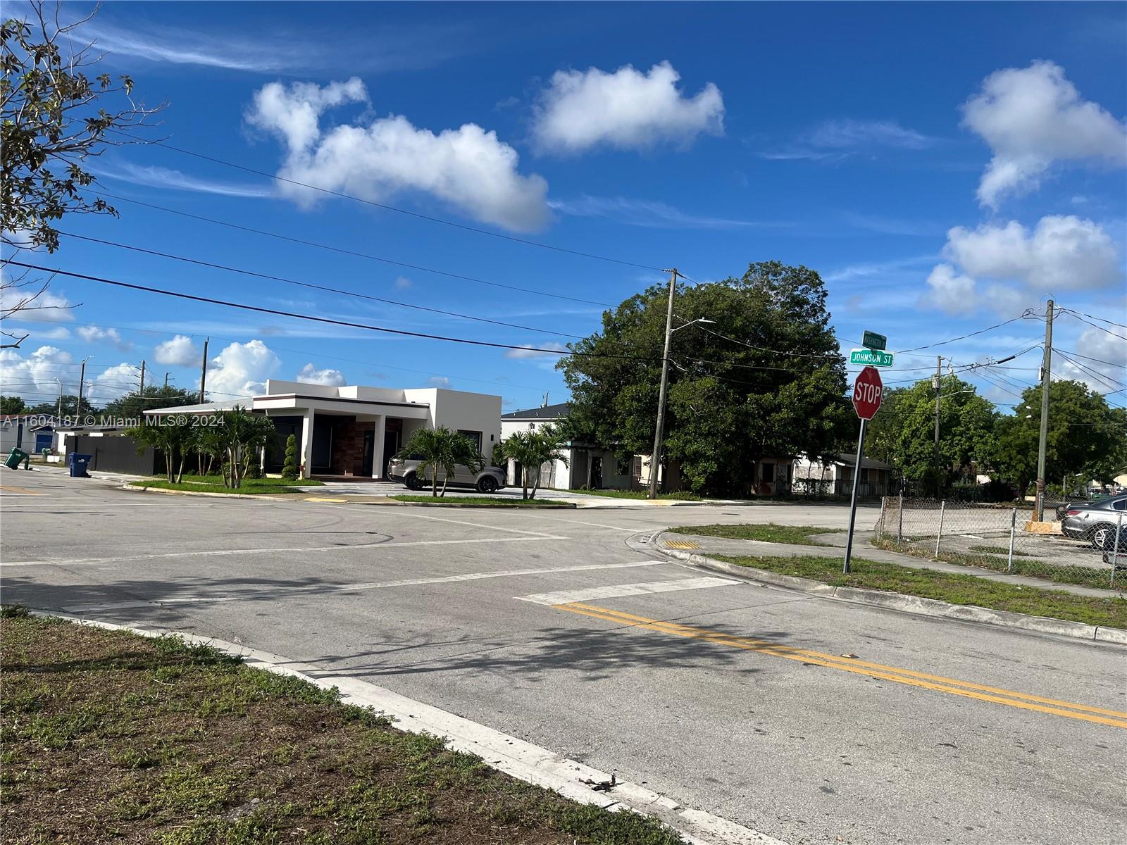 MAGNOLIA SUB - Residential Lease