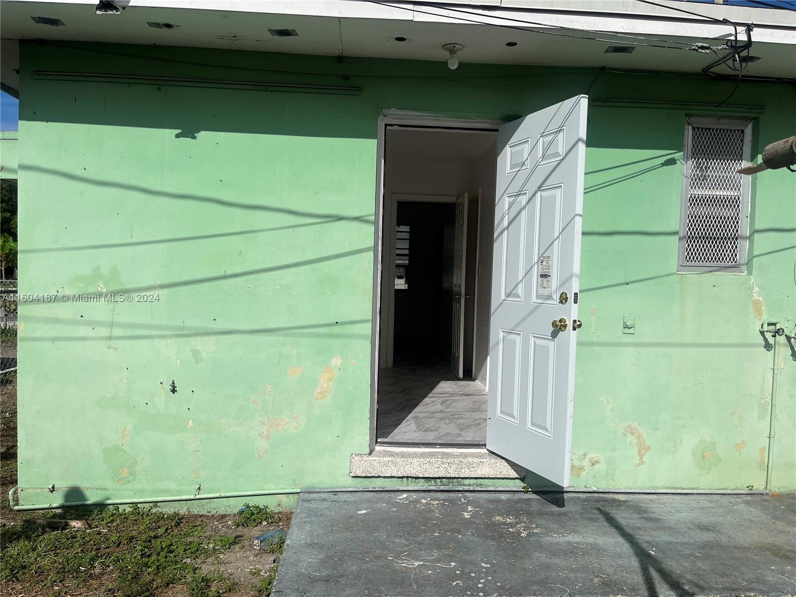 MAGNOLIA SUB - Residential Lease