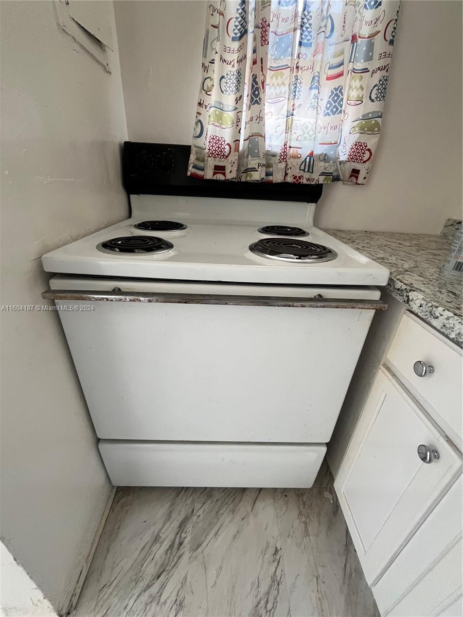 MAGNOLIA SUB - Residential Lease