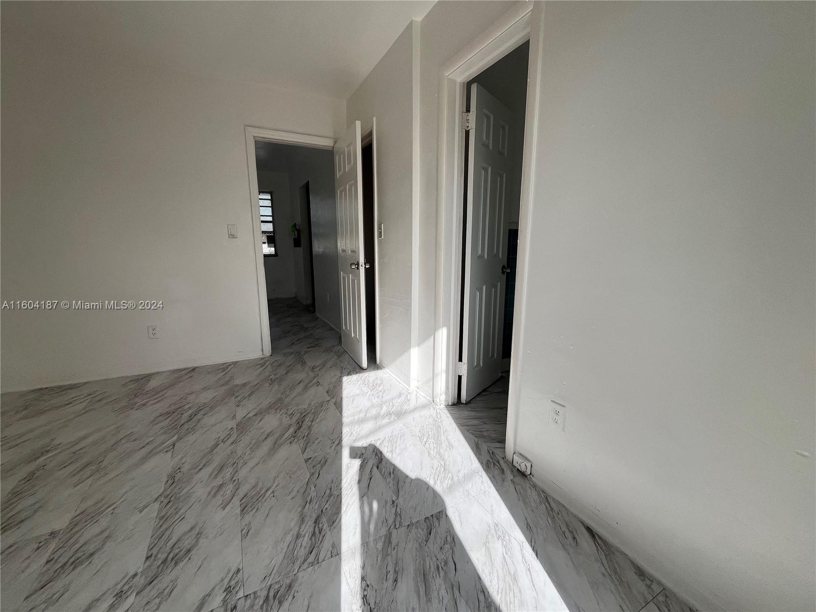 MAGNOLIA SUB - Residential Lease