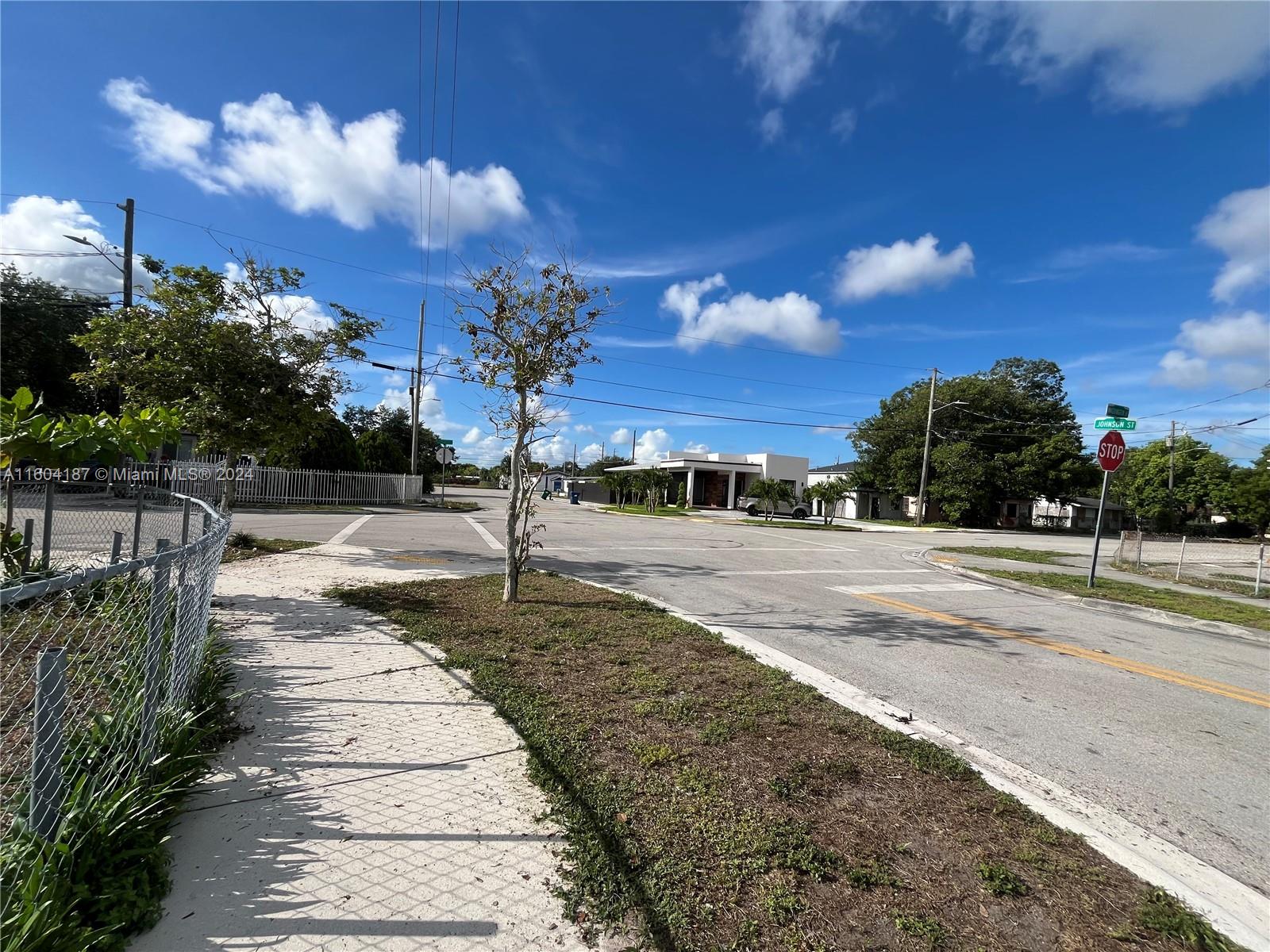 MAGNOLIA SUB - Residential Lease