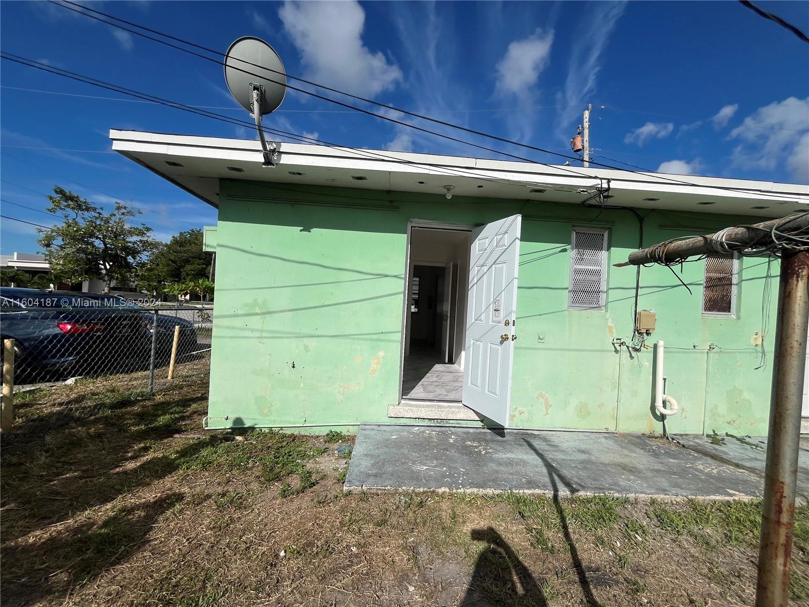 MAGNOLIA SUB - Residential Lease