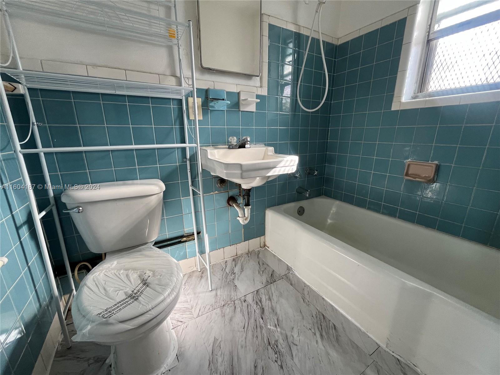 MAGNOLIA SUB - Residential Lease