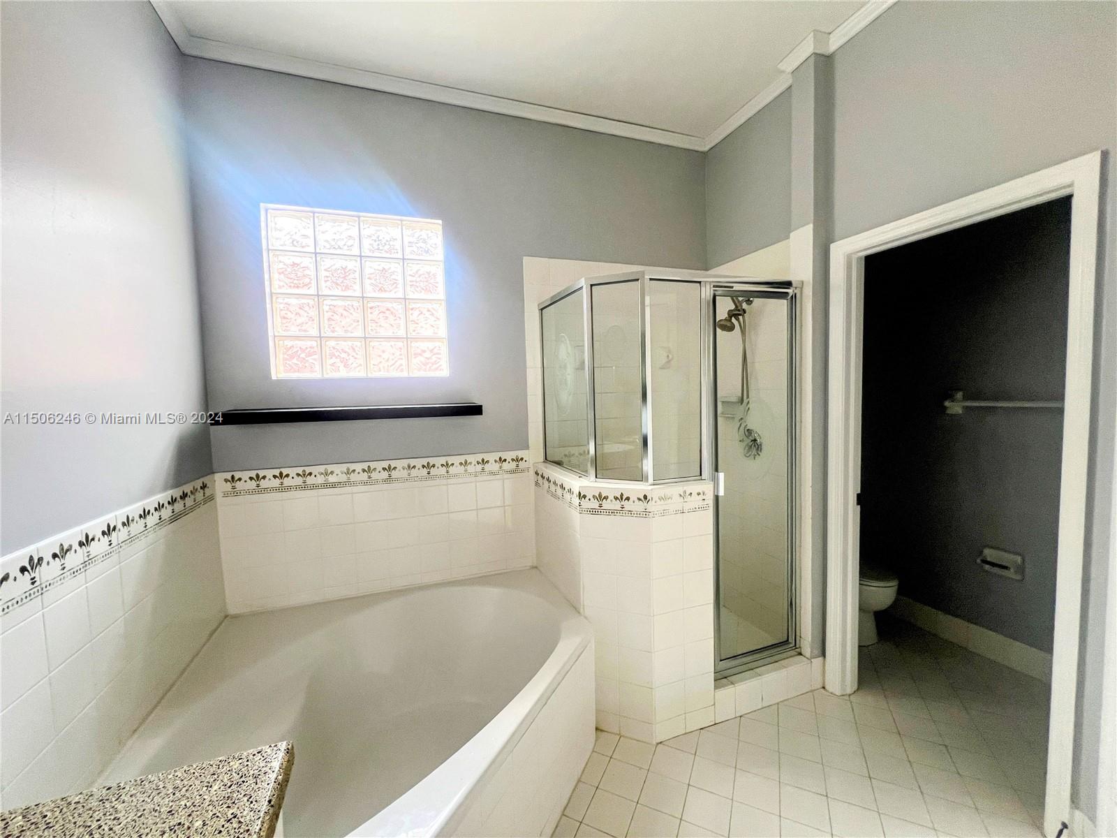 LAKES BY THE BAY SEC 8 - Residential Lease