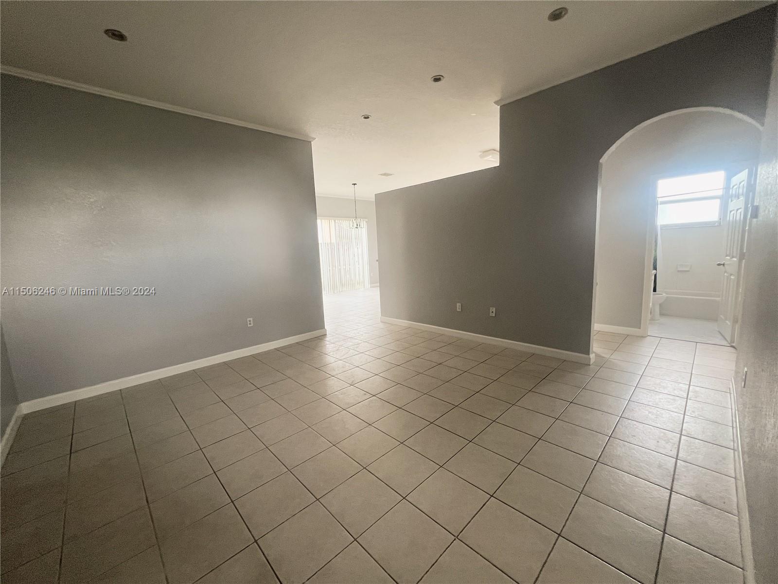 LAKES BY THE BAY SEC 8 - Residential Lease
