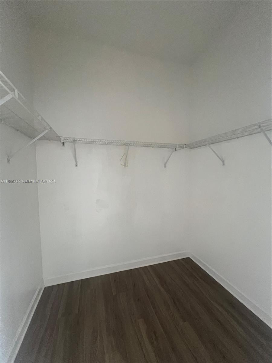 LAKES BY THE BAY SEC 8 - Residential Lease