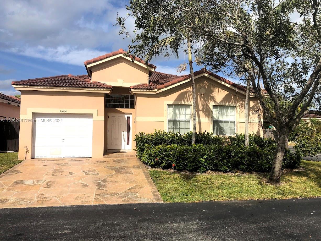 LAKES BY THE BAY SEC 8 - Residential Lease