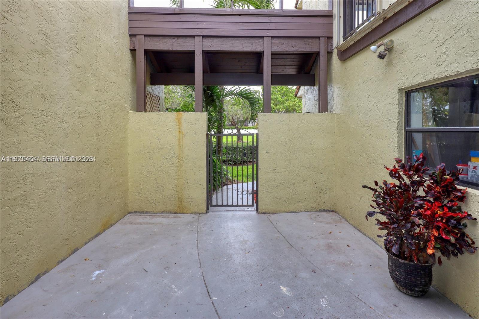 COSTA DEL SOL CONDO J - Residential