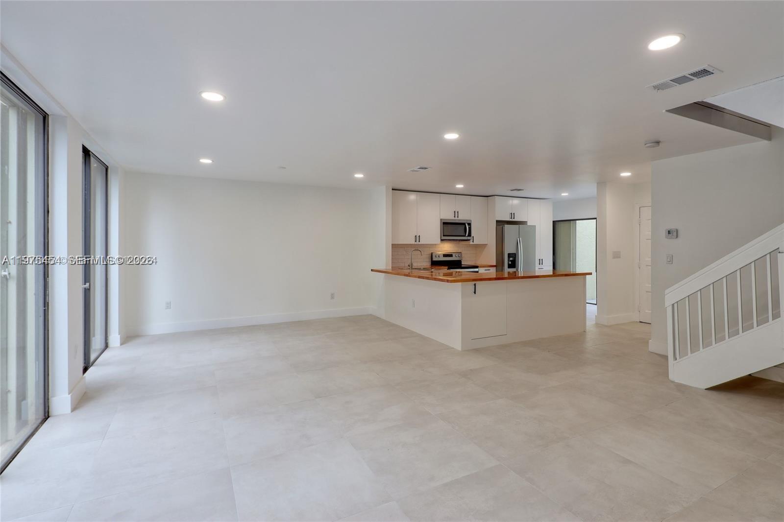 COSTA DEL SOL CONDO J - Residential