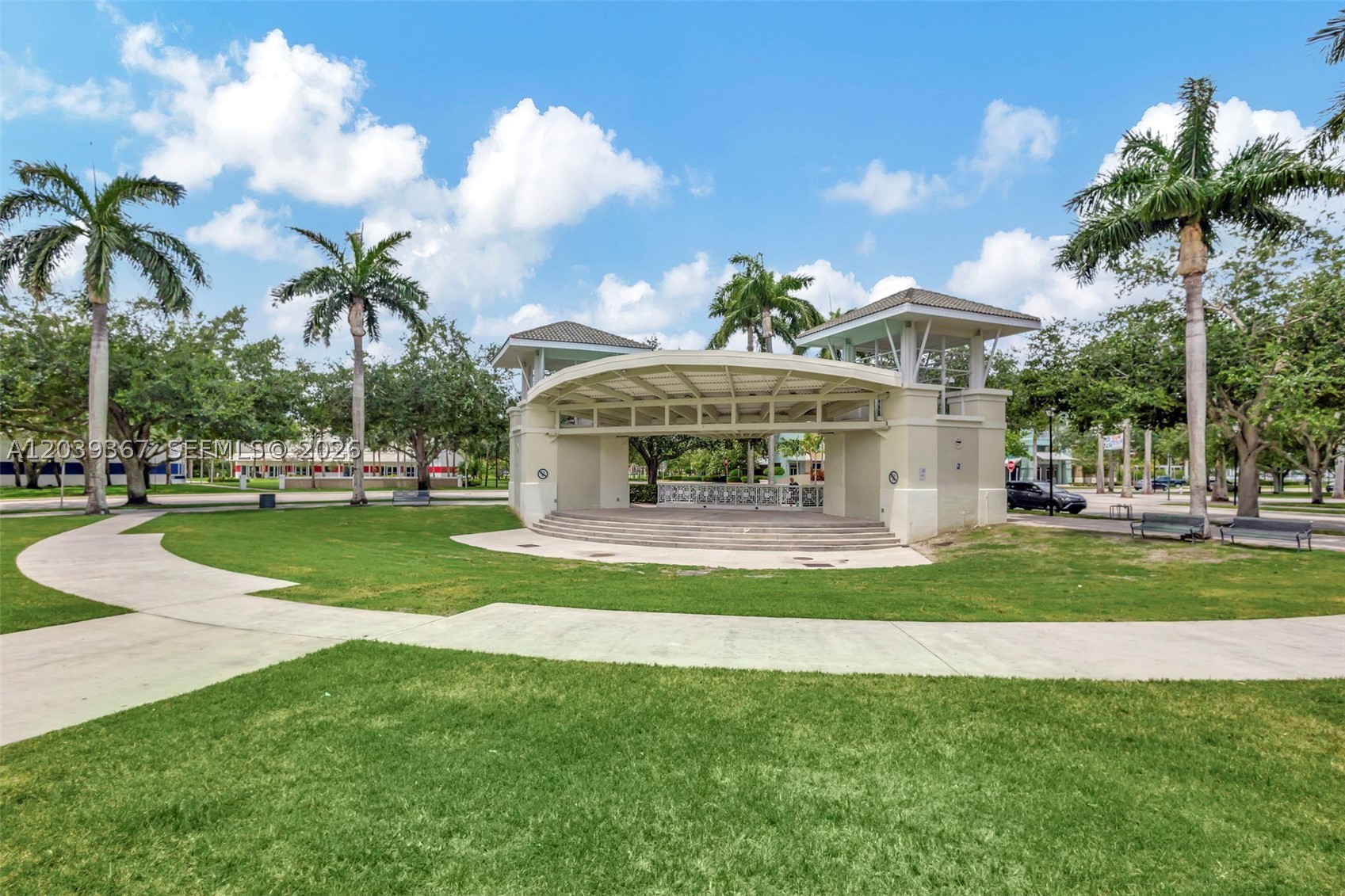 OSCEOLA WOODS - Residential